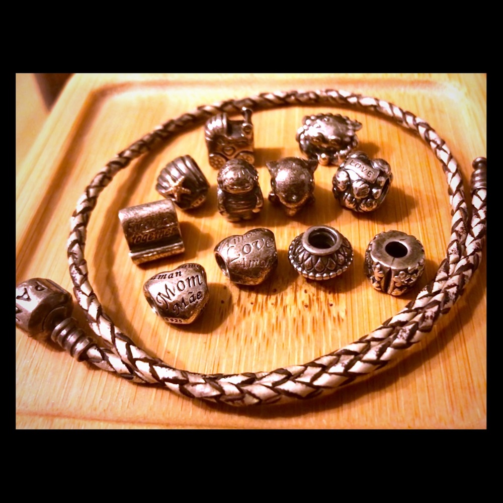 Pandora Bracelet with 11 Pandora Beads